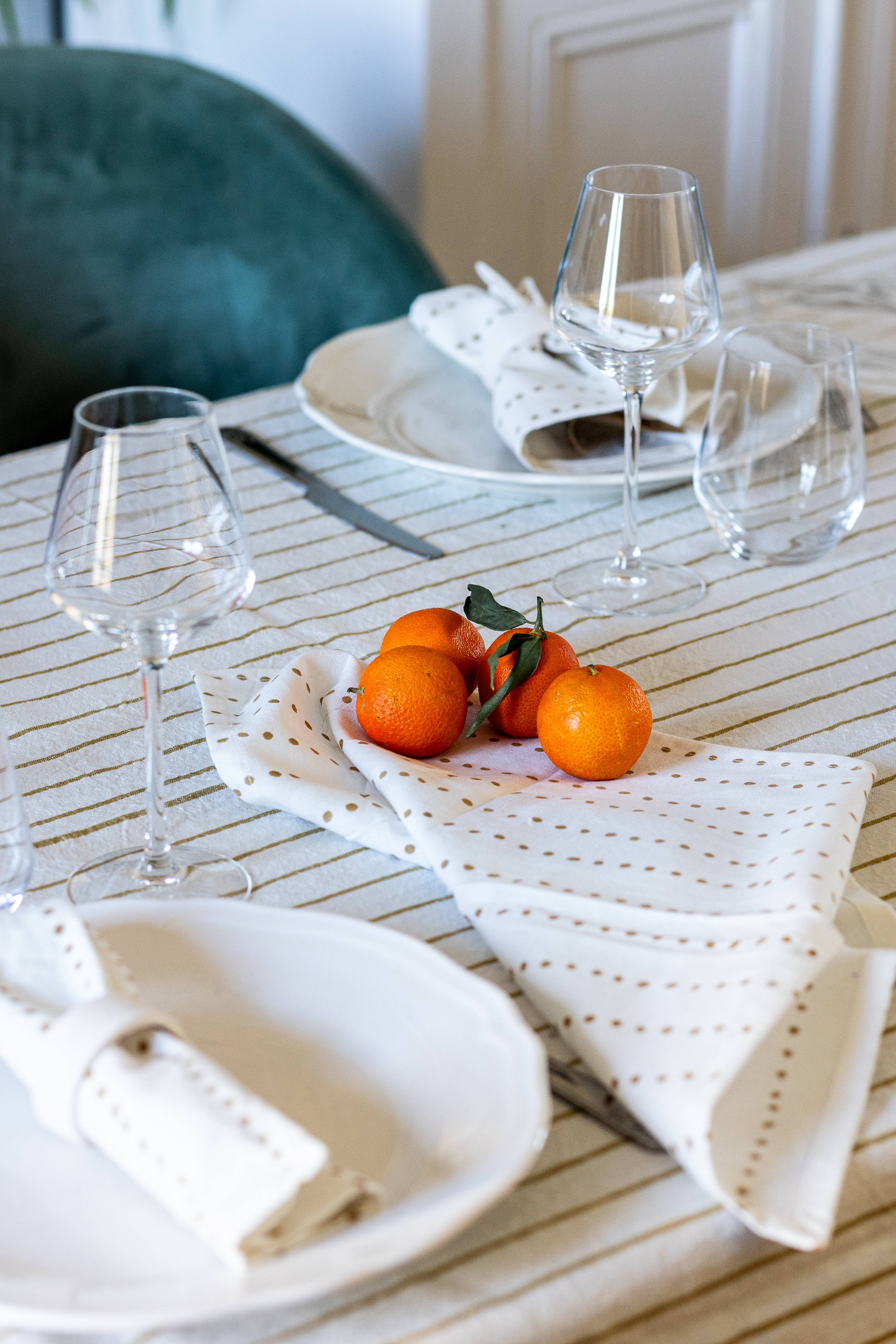 LA QUILT FAMILY – wholesale Tablecloth – Tablecloths0