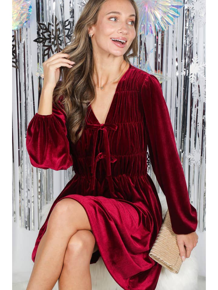 Vine & Love - Wholesale Dress - Women's - Elegant Silhouette Luxe Velvet V-Neck Dress VD8314311