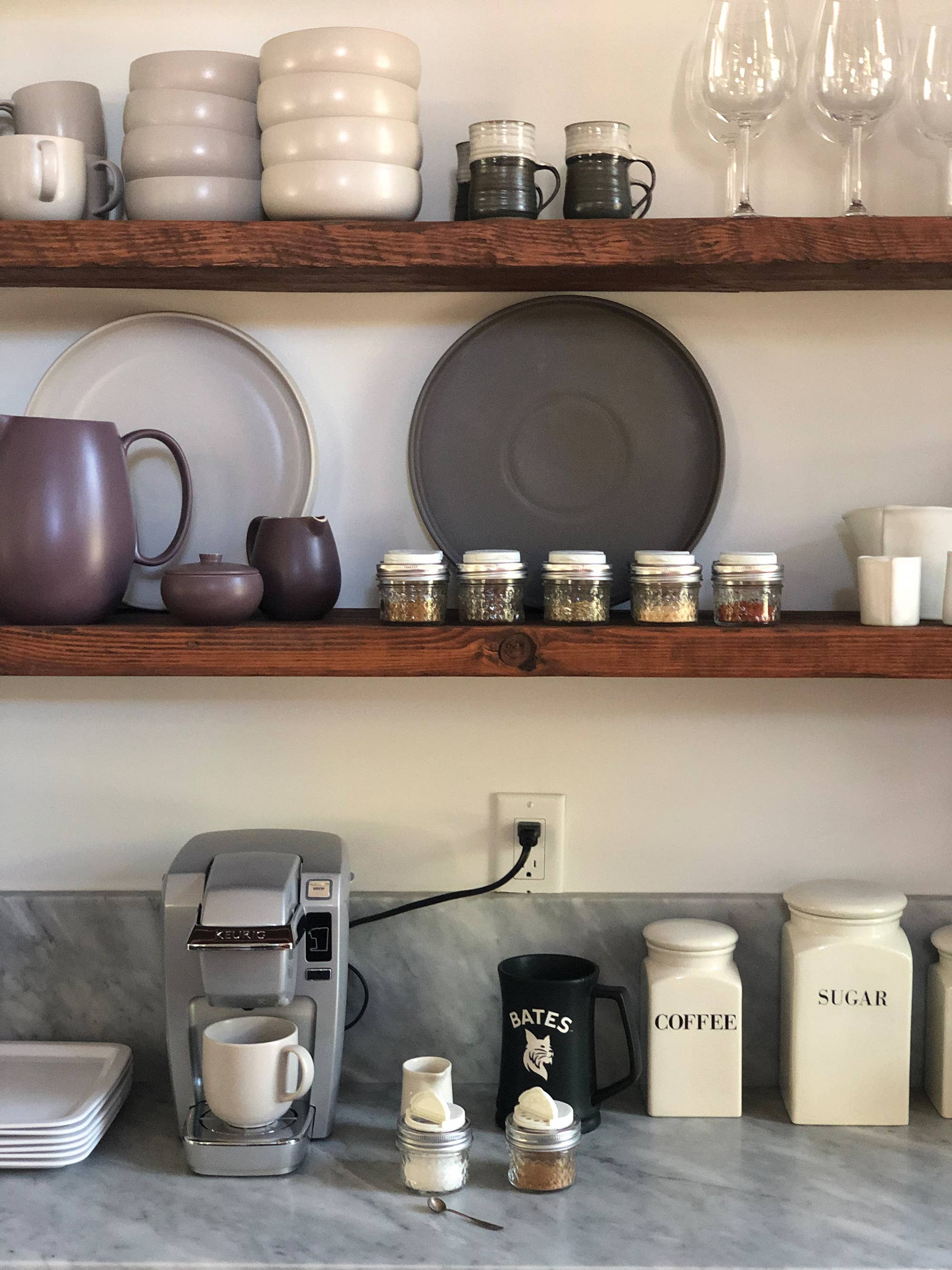 Fox Run Brands - Vendita all'ingrosso Contenitori per alimenti - Coperchio Fox Run Brands per barattoli Mason a bocca regolare, per spezie, nero o bianco3