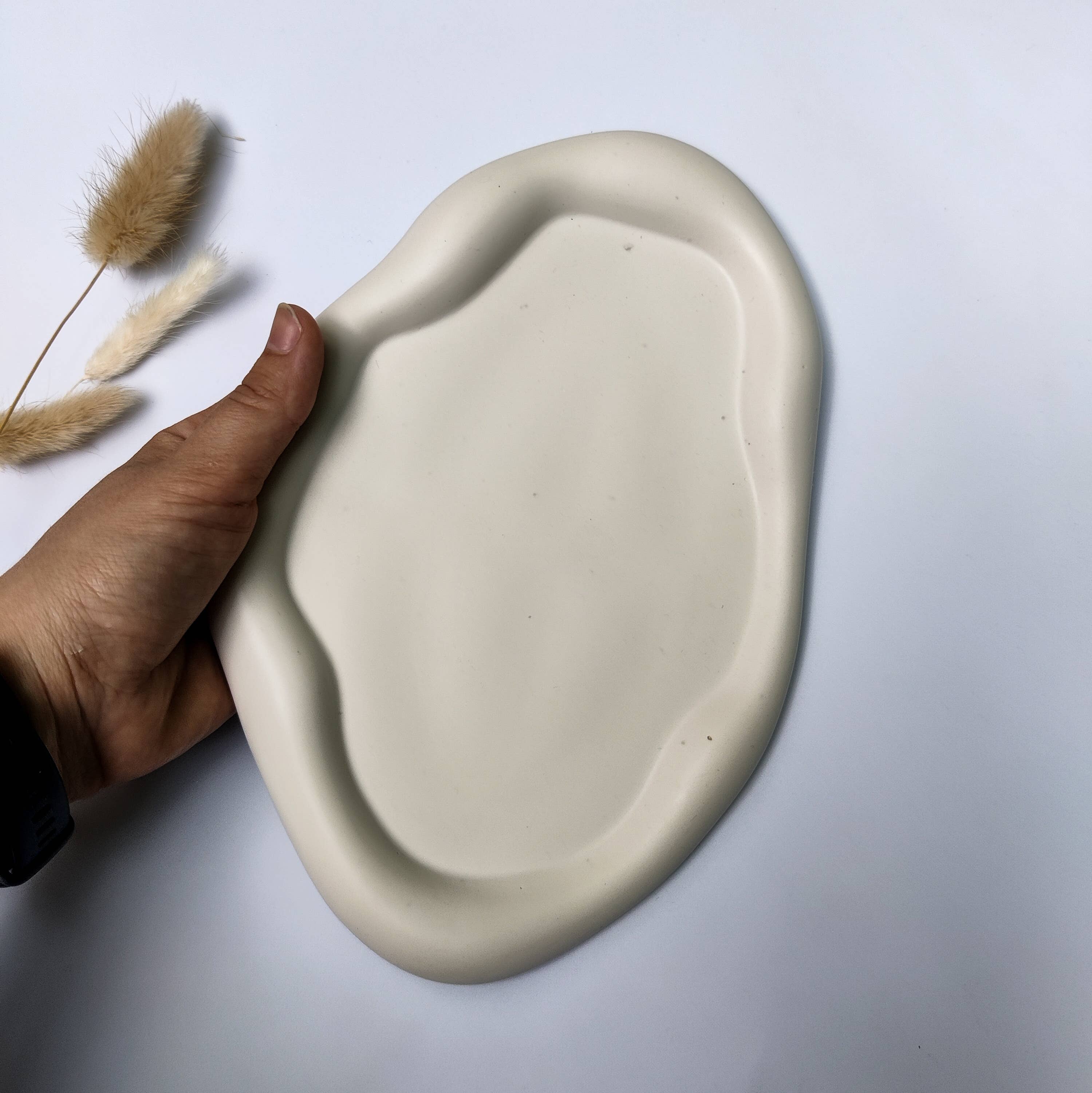 The Sage Rose Studio - Wholesale Jewelry Dish - Wavy irregular white tray, cloud jewellery display dish2