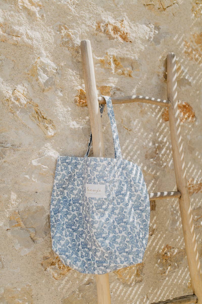 Leevje - Wholesale Satchel - Women's - 'Blue Flowers' Large Fabric Bag3