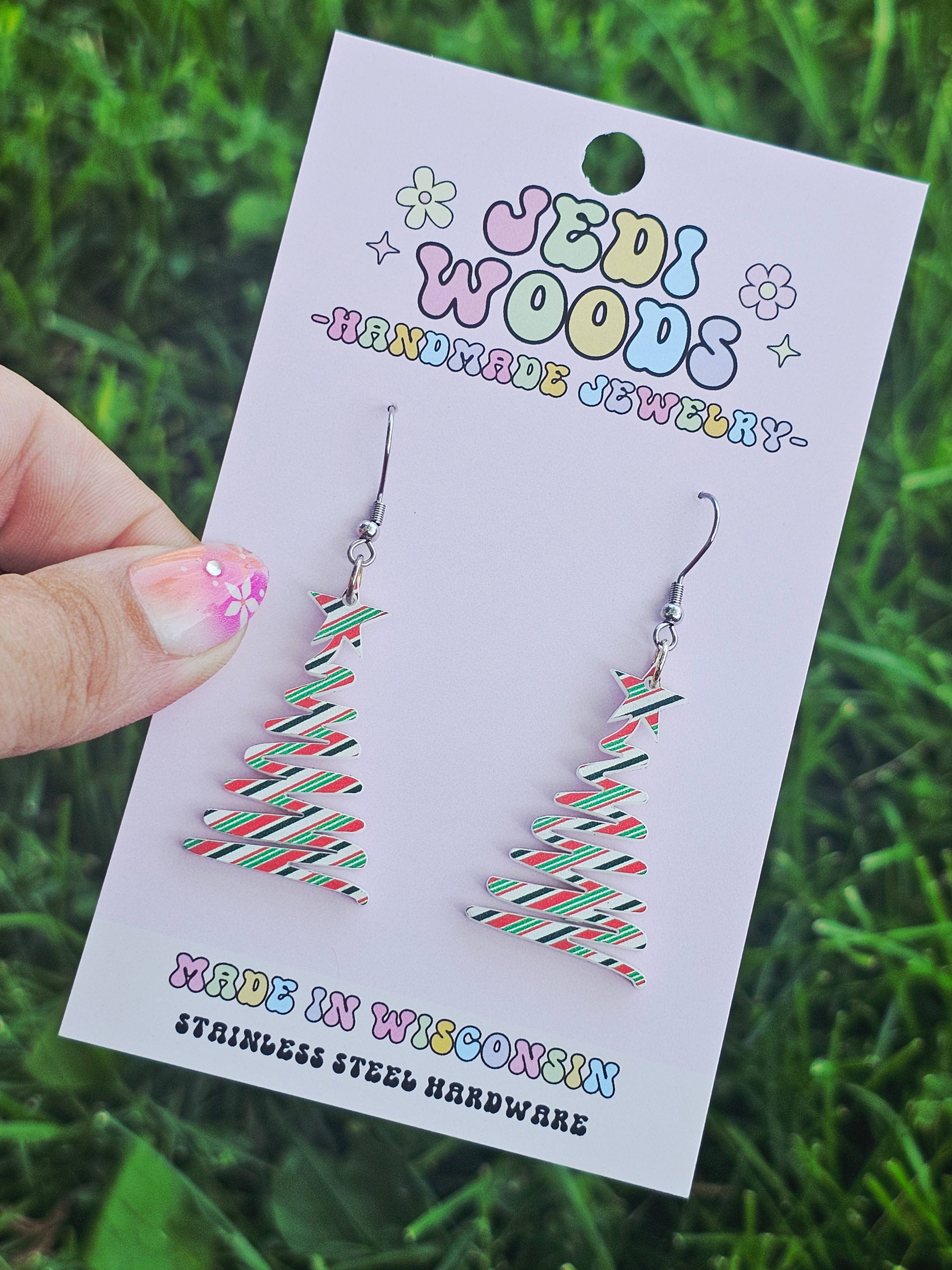 Jedi Woods LLC – Brincos de argola por atacado – Brincos de Árvore de Natal Ondulada Multicolorida2