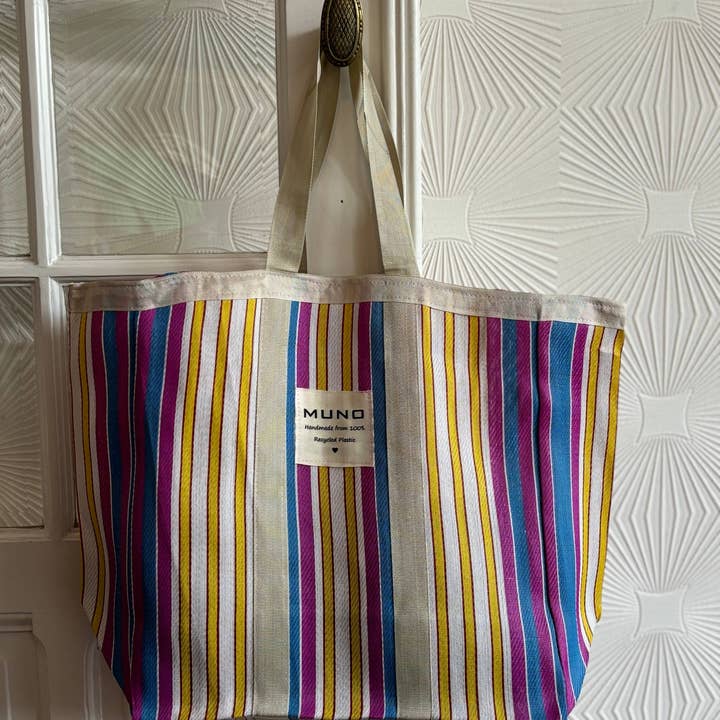 Muno - Vente Tote bag – unisexe - Sac XL en nylon recyclé fait main - rayures verticales bleu et violet4