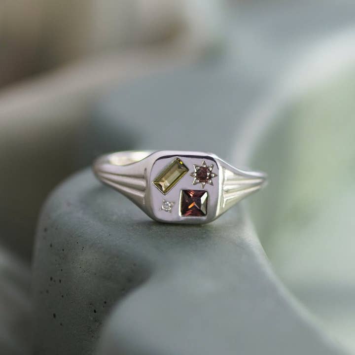 Junk Jewels Ltd - Wholesale Signet Ring - ASTRA Signet Ring8