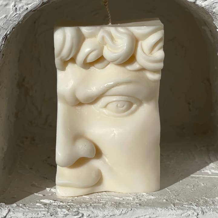Declaración | Vela de cera de soja de media cara David para venta al por mayor de Forma Candle Studio