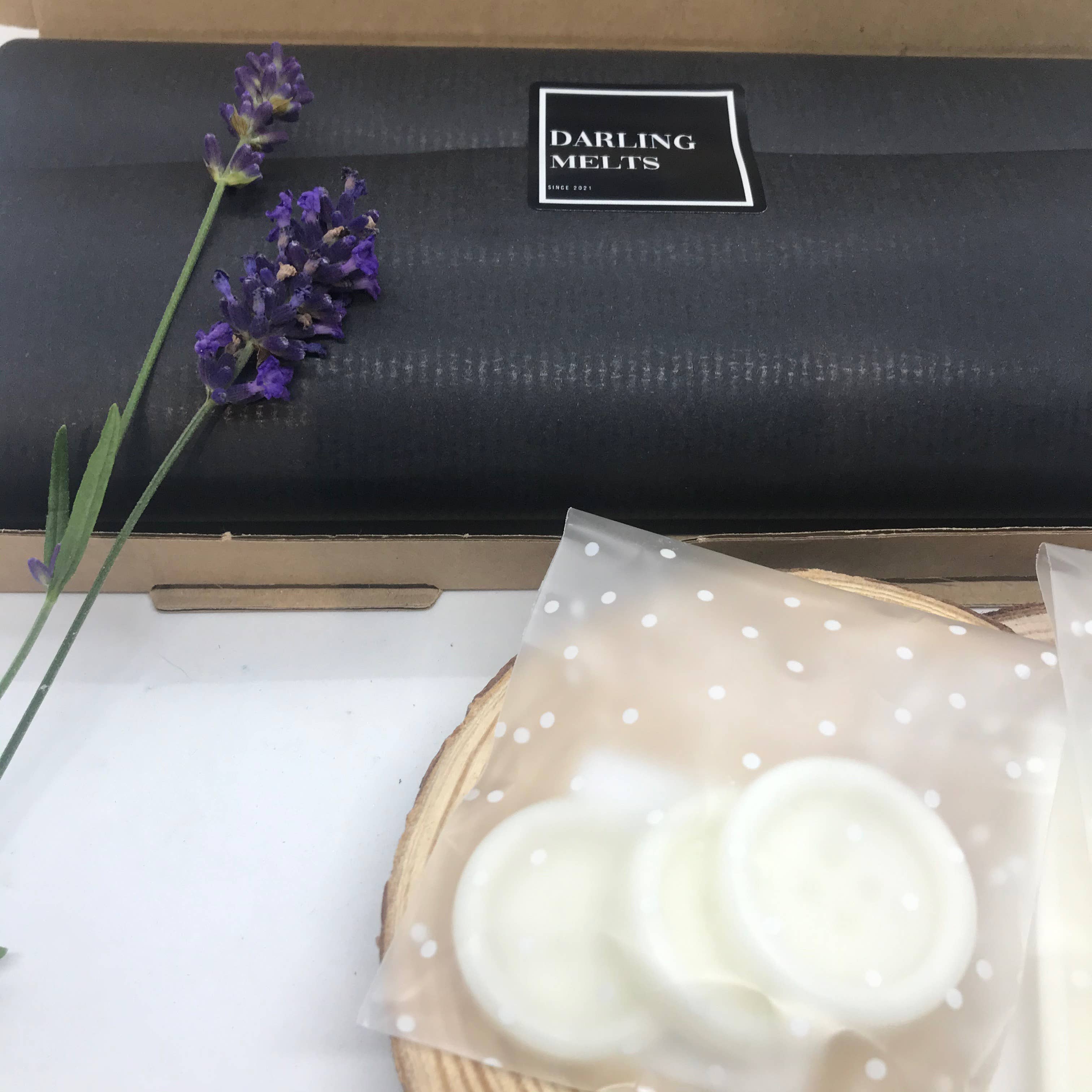 Darling Melts – wholesale Wax melt – Designer Inspired Wax Scented Sample Boxes2