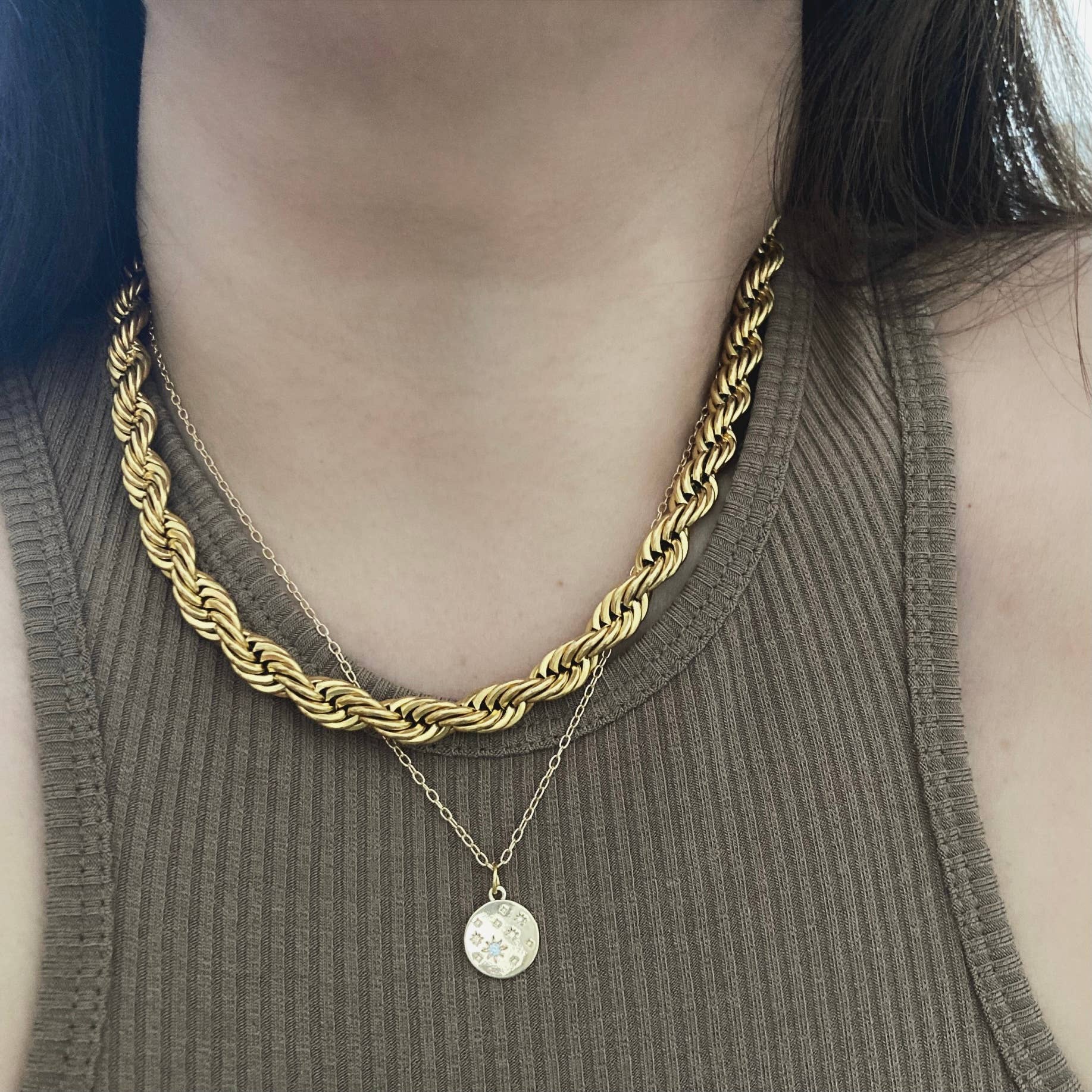 Amady Jewelry - Vente Colliers à pendentif - Collier en or 18 carats avec médaillon et zircone imperméable à l'eau6