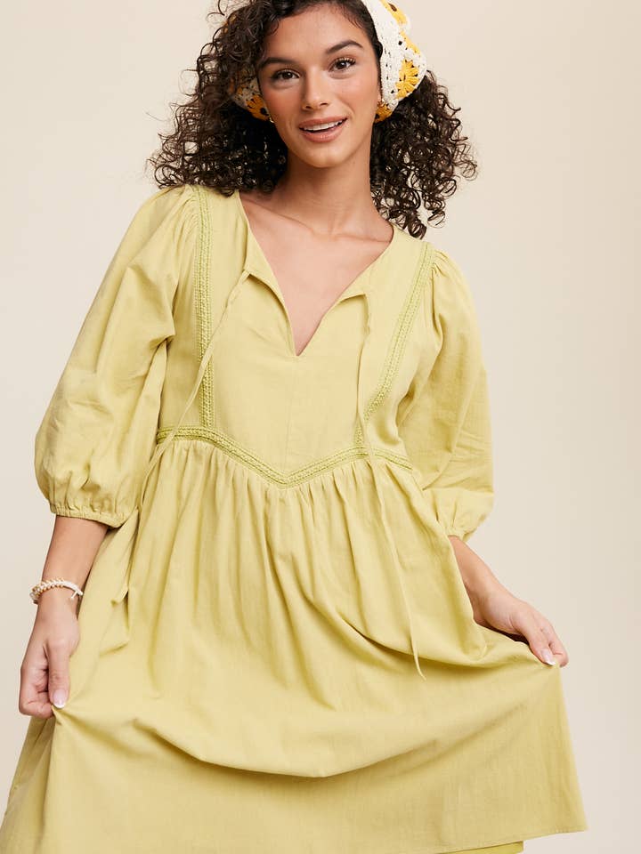 Vestito Babydoll in Cotone con Scollo a V per la vendita all'ingrosso da parte di Listicle