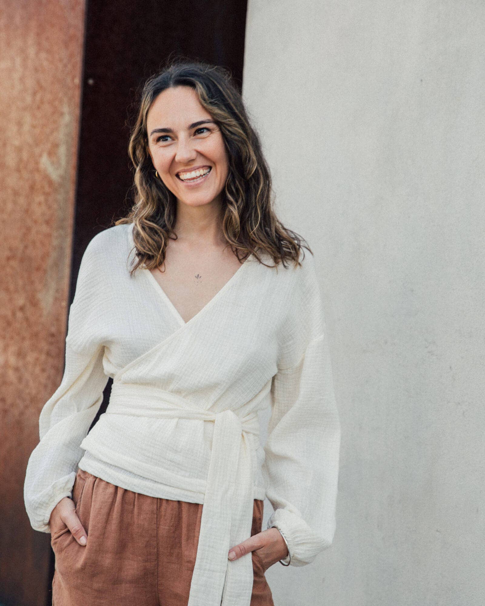 Matona - Wholesale Blouse - Women's - Muslin Wrap Blouse brick8