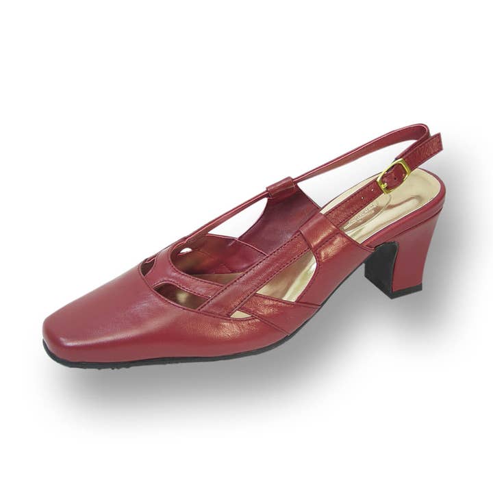 PEERAGE Kate Women's Wide Width Leather Pumps for wholesale by FazPaz