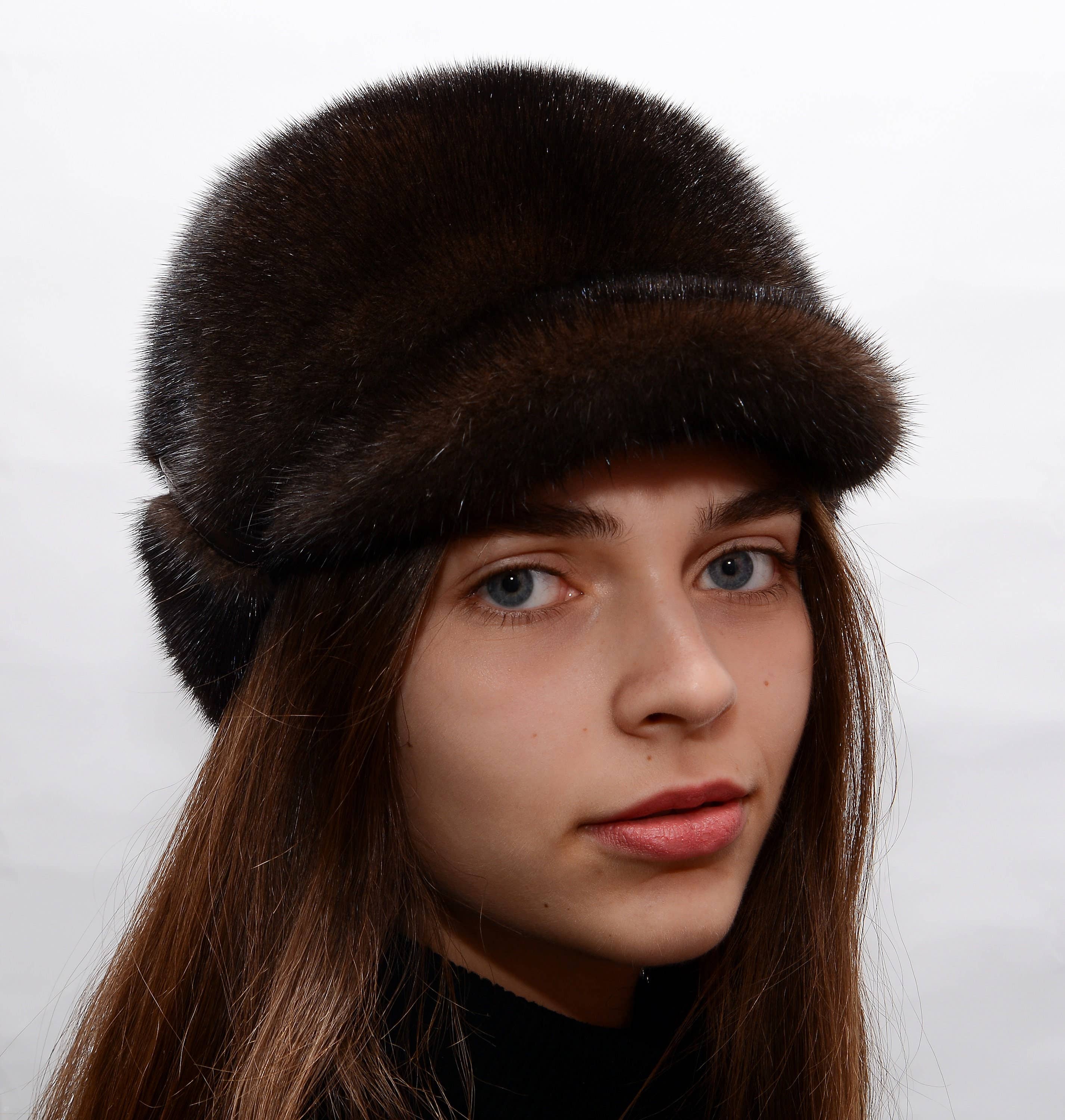 FurStyleUa - Vente Béret – femme - Chapeau en fourrure de vison pour femme, chapeau d'hiver en fourrure russe, véritable chapeau en fourrure.14