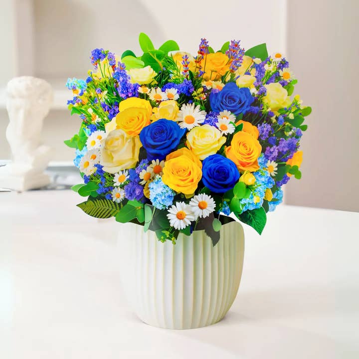 PetalPal - Wholesale Everyday Greeting Card - Cerulean Dream Pop-Up Bouquet