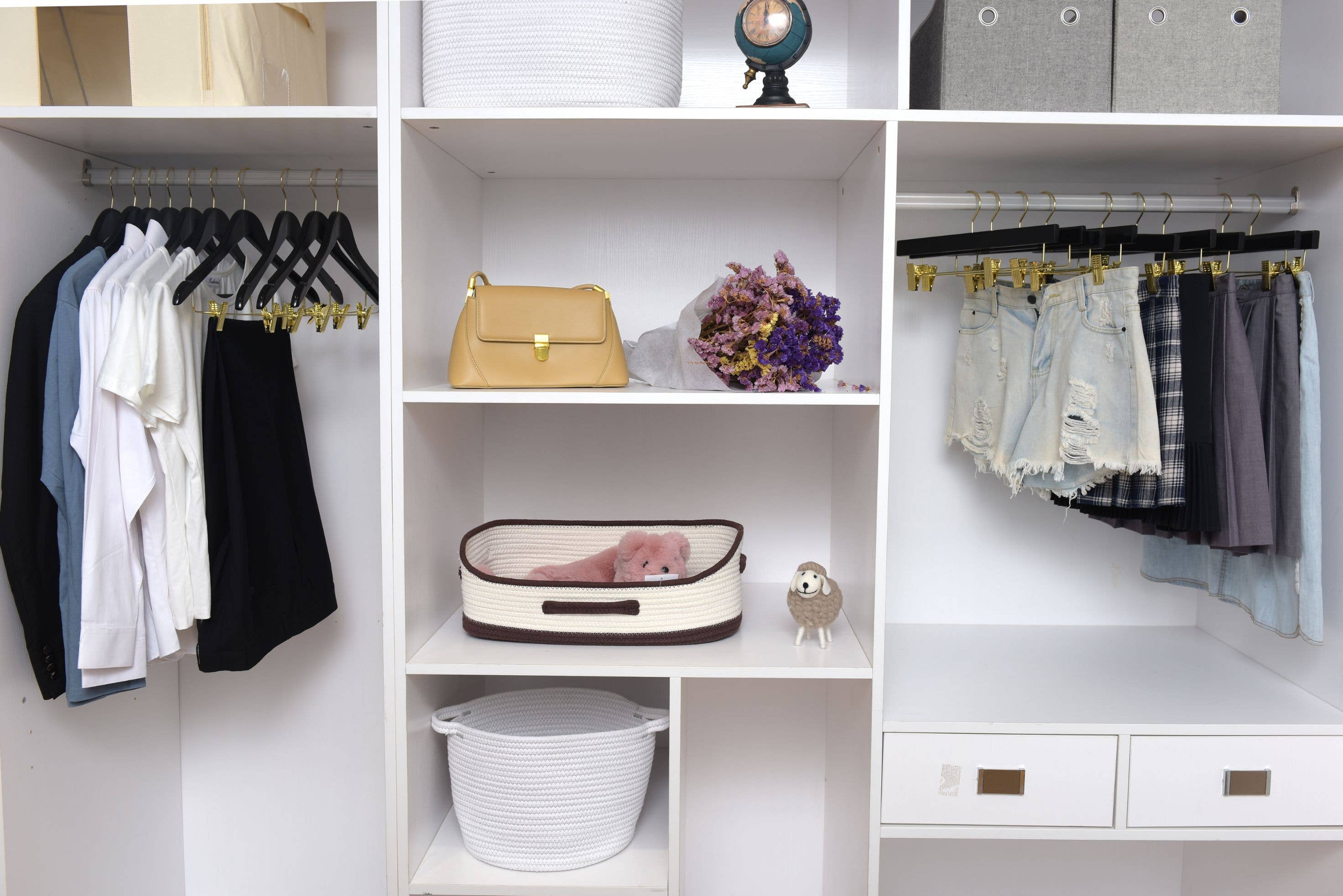 Quality Hangers - Wholesale Clothes Hangers - W073 - Wooden Straight Skirt Hangers - Black/Gold hook - 1202