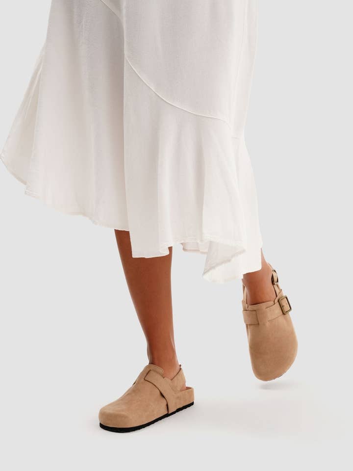 Paez - Wholesale Clogs - Women's - CLOG VEGAN SUEDE SAND3
