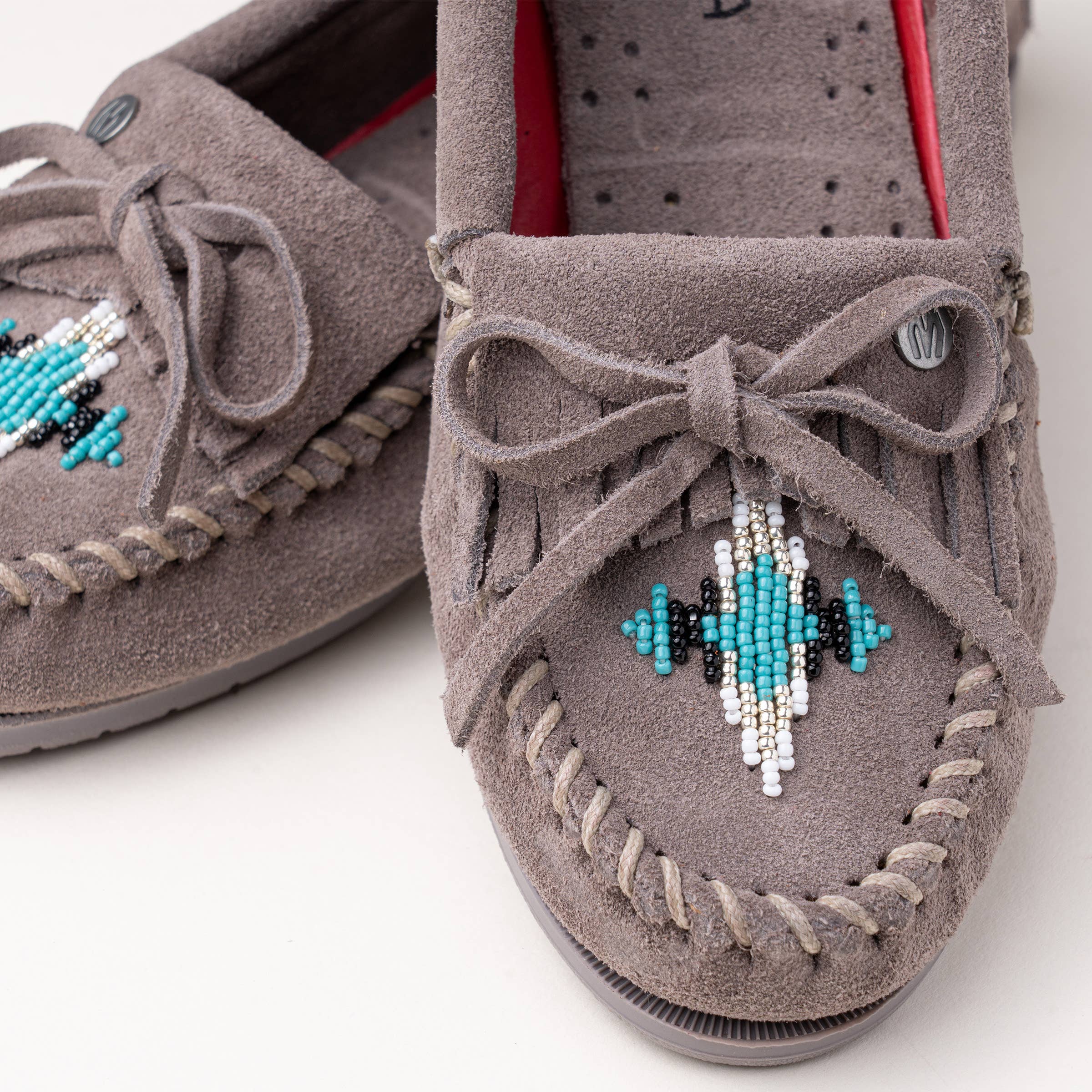 Minnetonka - Wholesale Loafers - Women's - Women's Nizhoni Suede Beaded Moccasins3