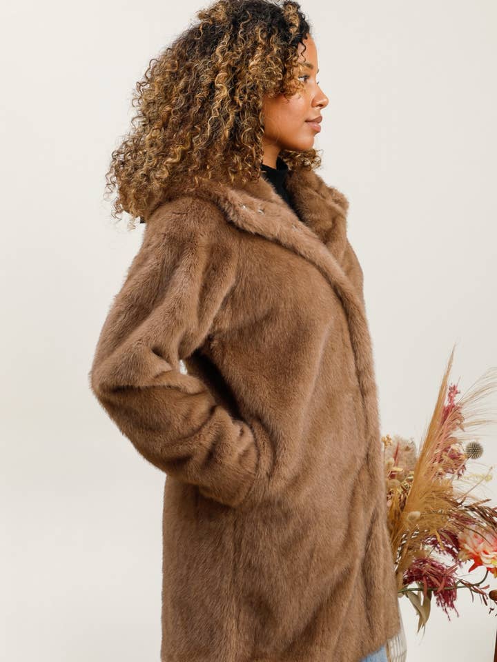 DIX-ONZE - Wholesale Fur/Faux Fur Coat - Women's - Chocolate Faux Fur Long Coat – Luxury & Comfort6
