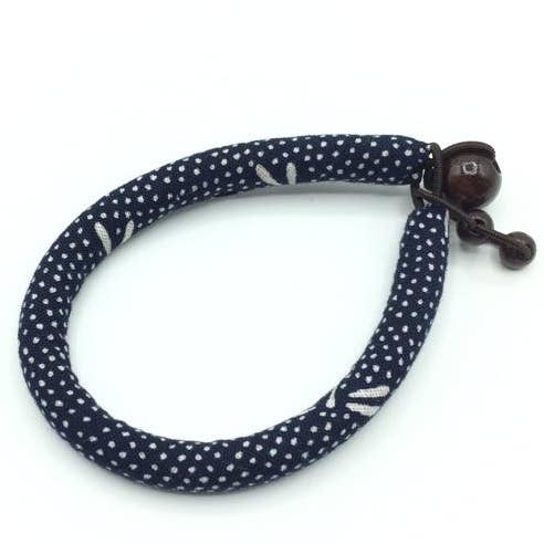 KOTO - Wholesale Woven/Braided Bracelet - Kimono Fabric Bracelet |Navy dragonfly
Pattern made in Kyoto2
