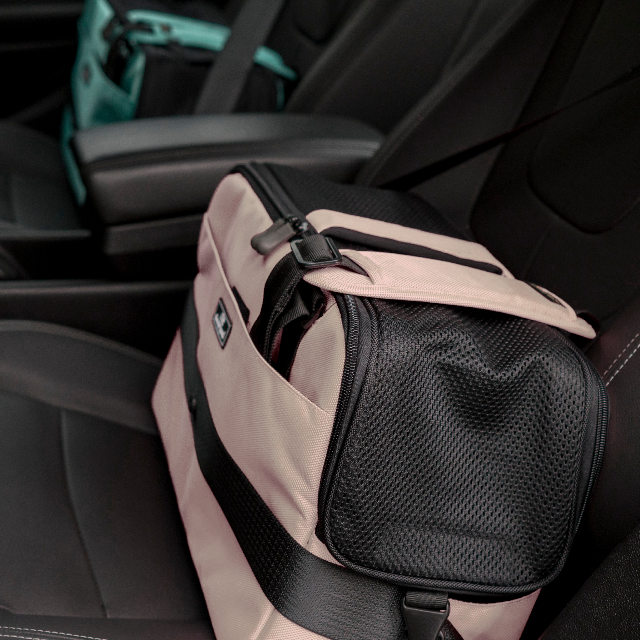 Sleepypod - Wholesale Pet Carrier - Dog - Sleepypod Atom40