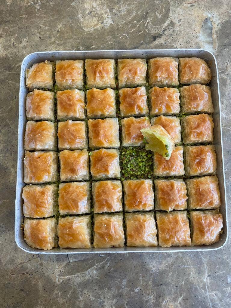 Aladdin – wholesale Biscuit – Sireli | Vegan Antep Pistachio Baklava (1.4 Kg)3