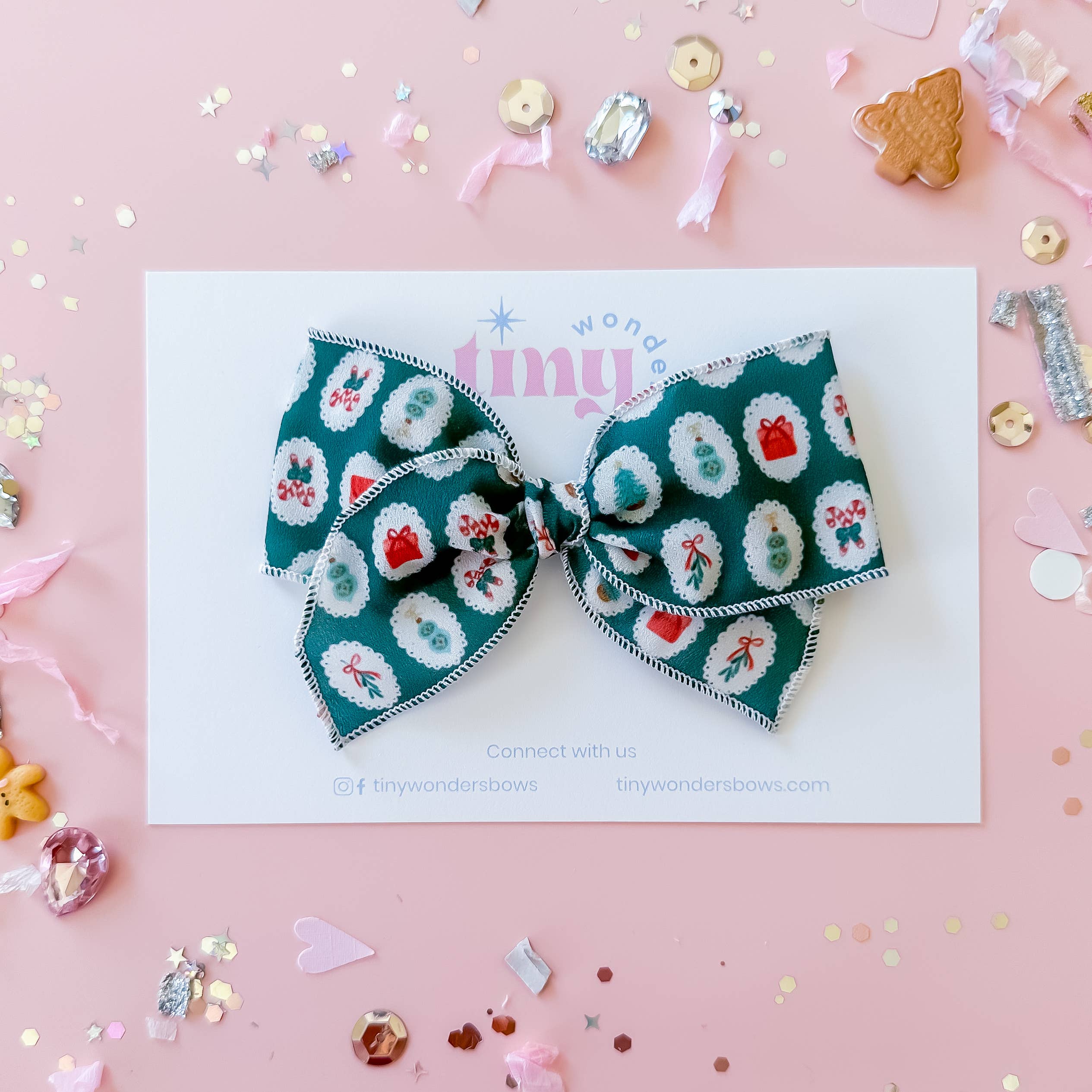 Tiny Wonders Bows - Wholesale Hair Bow - Kids - Green Cameo Christmas, crepe2