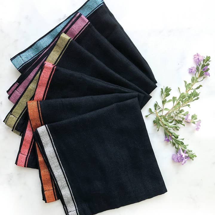 Zwart Chillikara servet voor wholesale door Kara Weaves