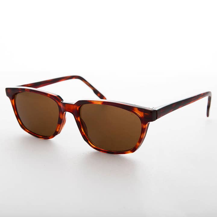 SUNGLASS MUSEUM - Wholesale Sunglasses - Women's - Horn Rim Beatnik Mod 1950s Classic Vintage Sunglass - Ronnie