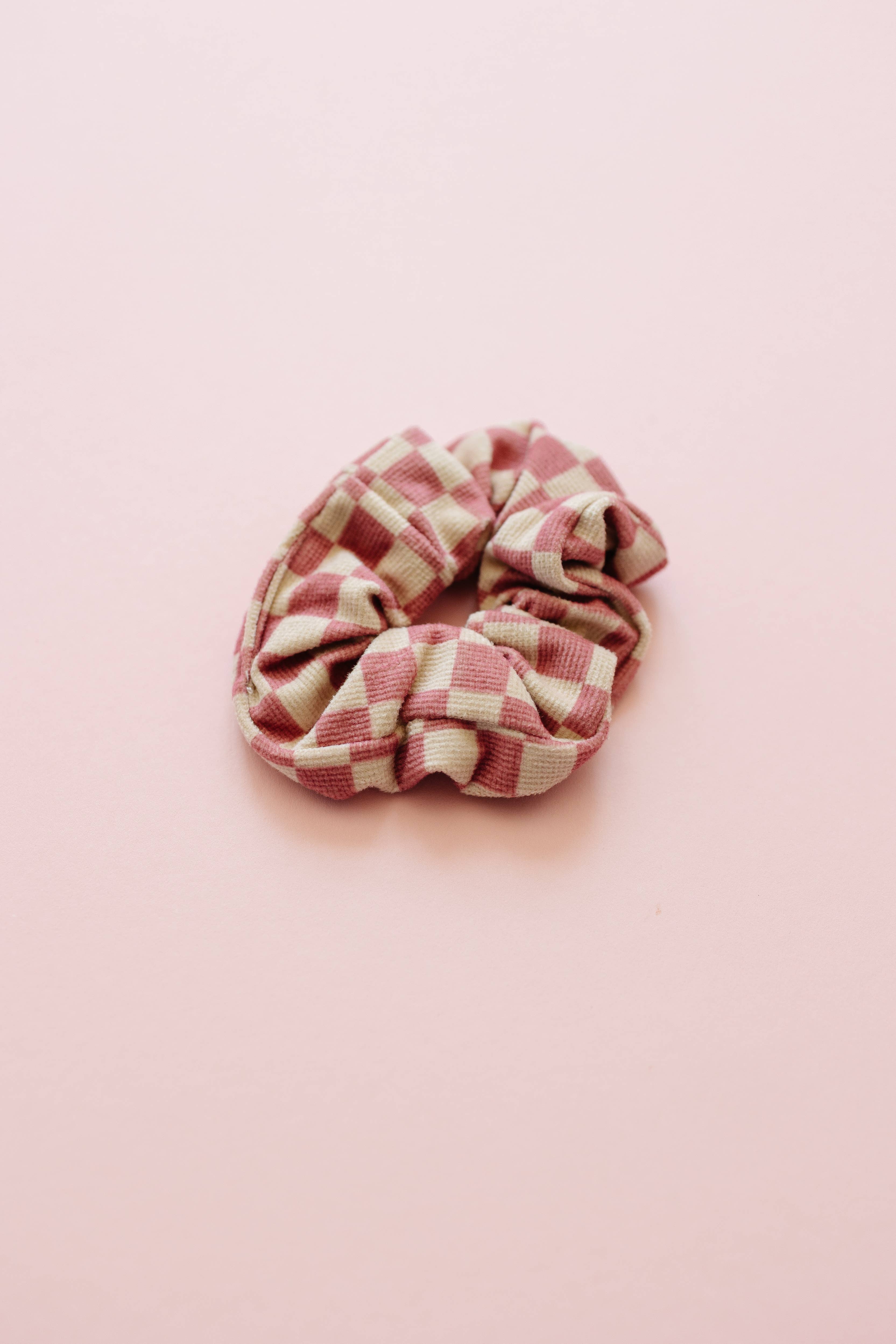 BlairCo. - Wholesale Scrunchie - Women's - Checkered Scrunchie | Single0