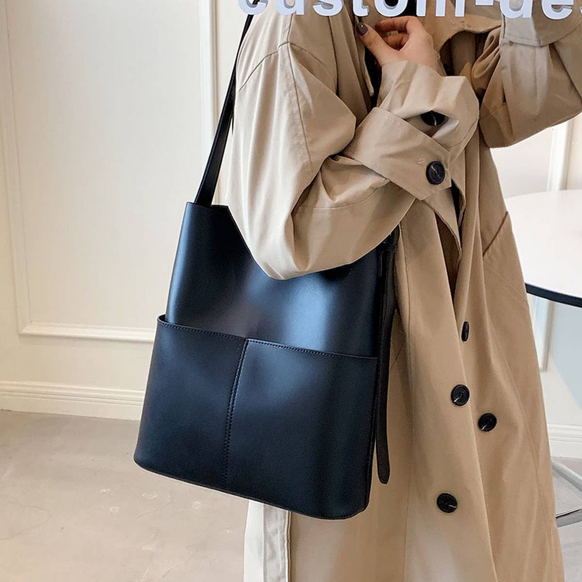 NINEXIS - Wholesale Shoulder Bag - Women's - CWAB4829_SIMPLE LARGE CAPACITY BUCKET SHOULDER BAG9