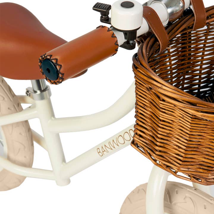 Banwood SL Europe - Wholesale Bike/Scooter - Kids - BANWOOD BALANCE BIKE FIRST GO VINTAGE - WHITE7