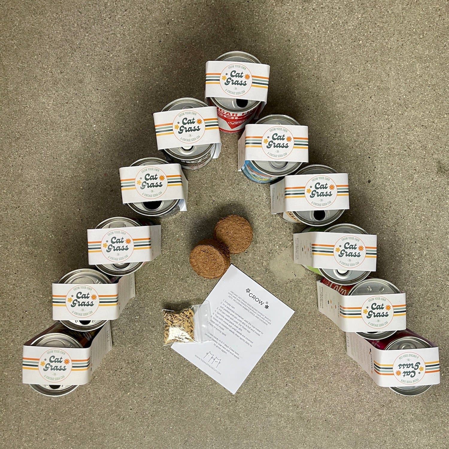 The Mustache Cat Made – wholesale Pet treats – Cat – Cat Grass -In- A Vintage Soda Can6