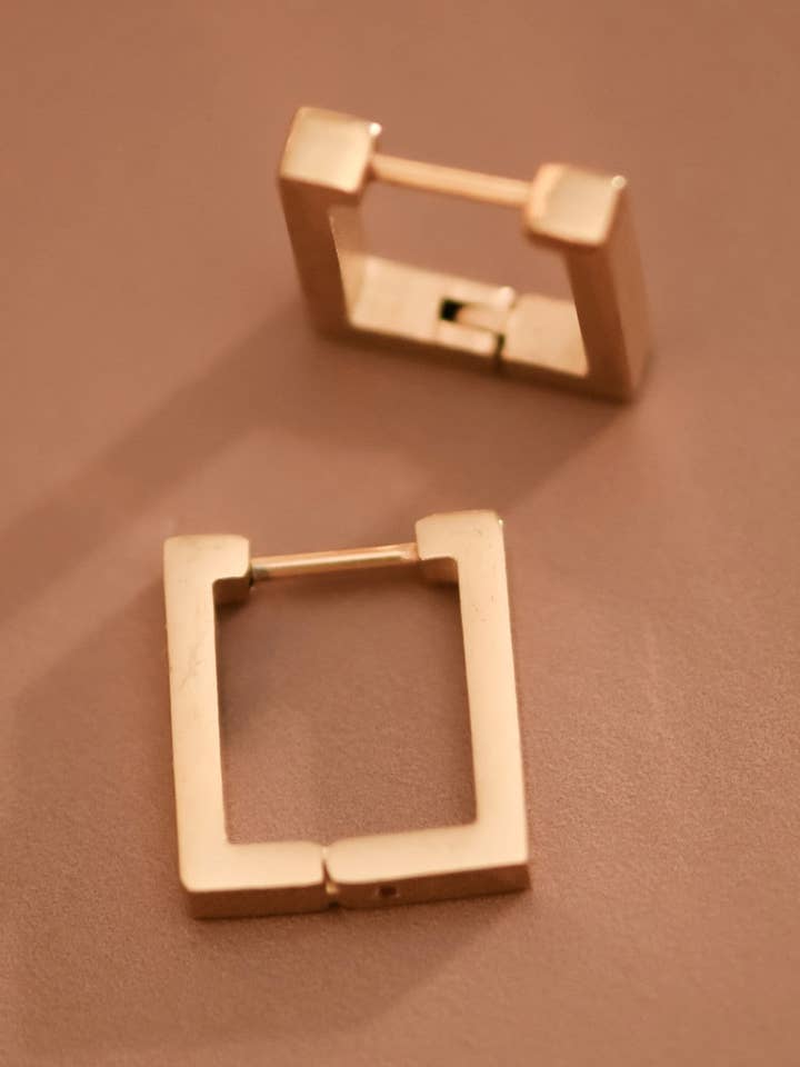 Boucles d'oreilles créoles en acier inoxydable plaqué or 18K étanches - 7119 pour la vente par Mia Accessories