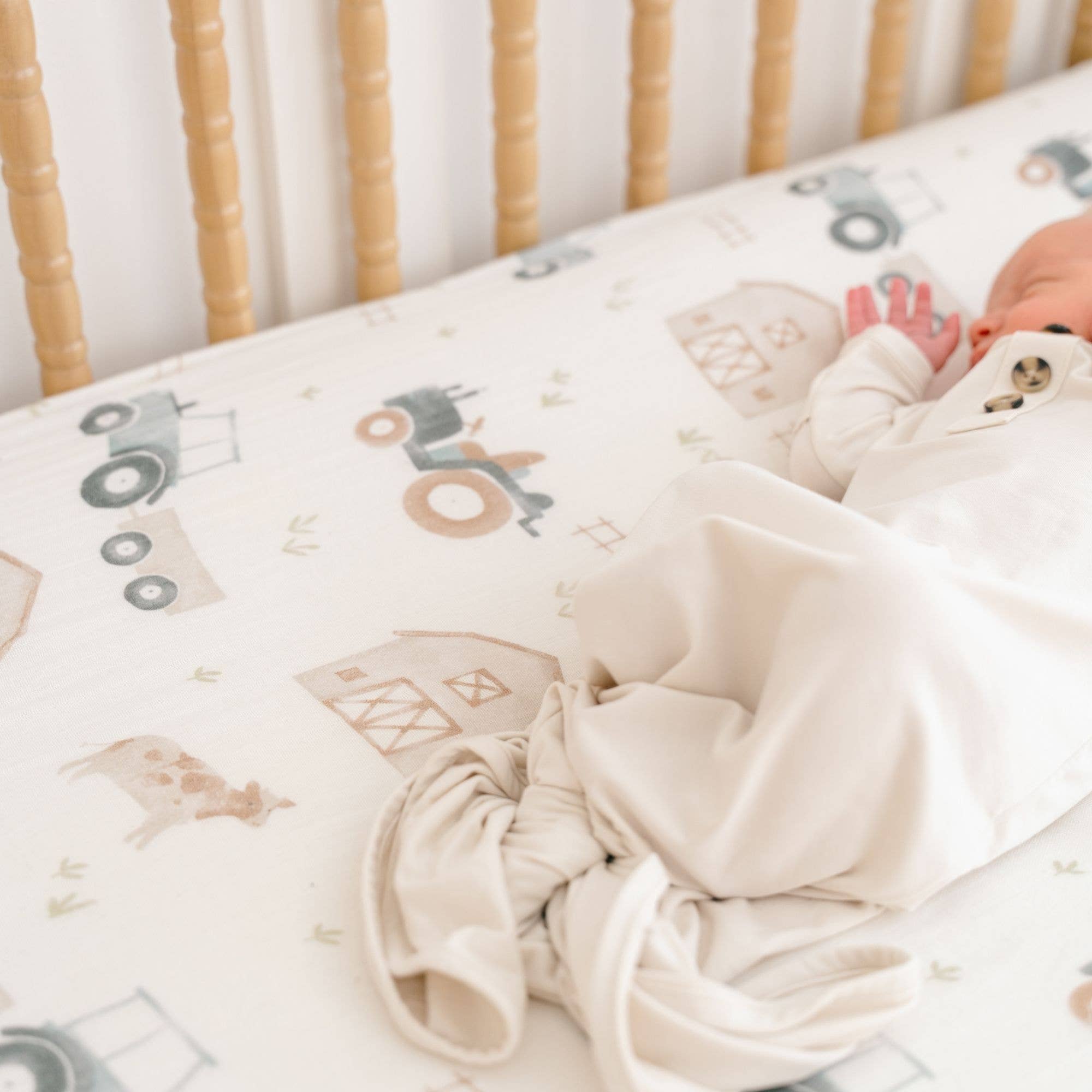 Crane Baby - Vente Drap pour berceau/lit pour bébé - Drap-housse pour lit de bébé Charlie Farmhouse Tractor4