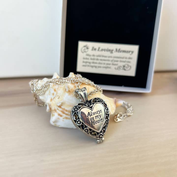 Abbey & CA Gift - Wholesale Locket Necklace - Always In My Heart LocketÂ