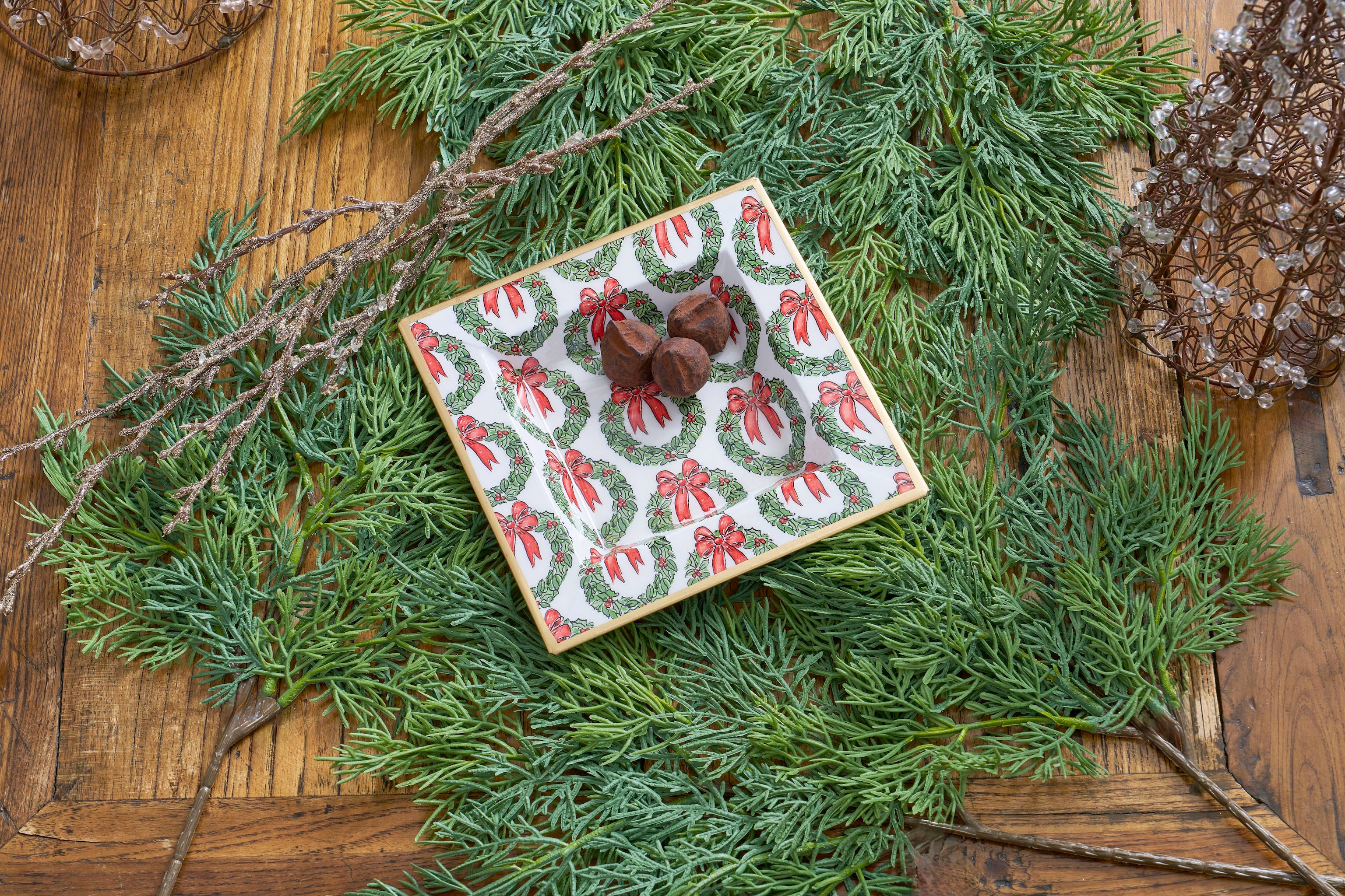 Red Green Holly Wreath Bow Enameled Tori Trinket Tray for wholesale on Faire1