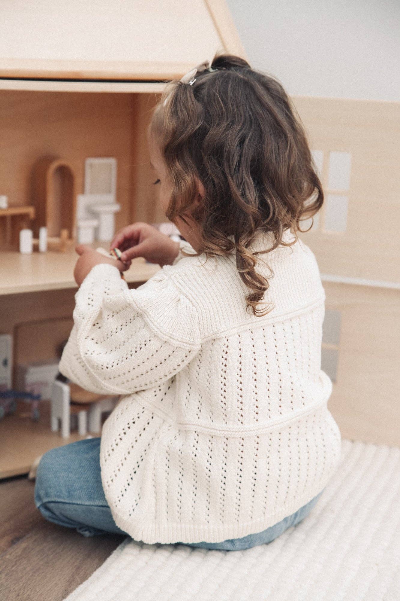 Minnie & Monty – wholesale Knitted jumper – Kids – Cream Cotton Flare Sleeve Knit Jumper6