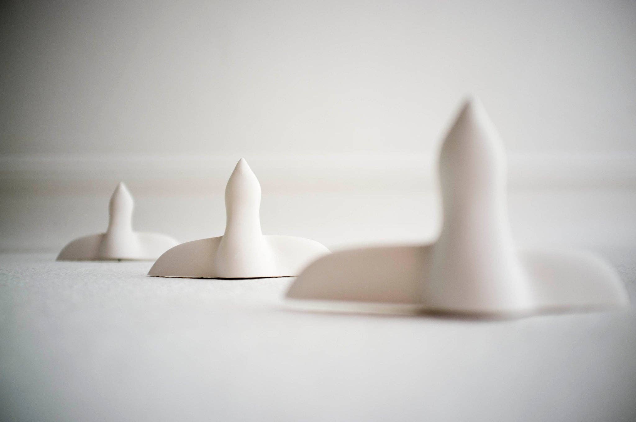 Formpoet - Vendita all'ingrosso Decorazione da parete 3D - Piccolo gruppo di 4 uccelli in ceramica2