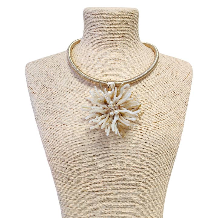 Bijoux Envie Statement Jewelry - Wholesale Choker/Collar - Flower Necklace | Beach Necklace | Spring | Coral | Seashell