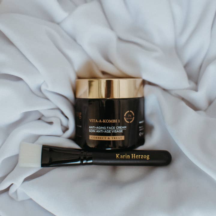 KARIN HERZOG DISTRIBUTION US LLC - Wholesale Anti-Aging Moisturizer - Vita-A-Apricot (Anti-Aging / Mature & Dry Skin)2