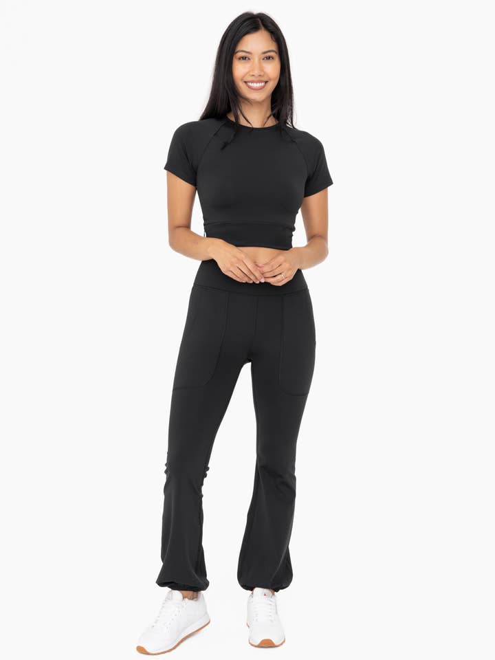 Mono B – Großhandel Sport-/Lounge-Leggings – Damen – Leggings Venice mit Bubble-Saum15