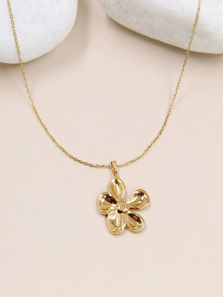 Collana Fiore In Acciaio Inossidabile per la vendita all'ingrosso da parte di BELLISSIMA BIJOUX