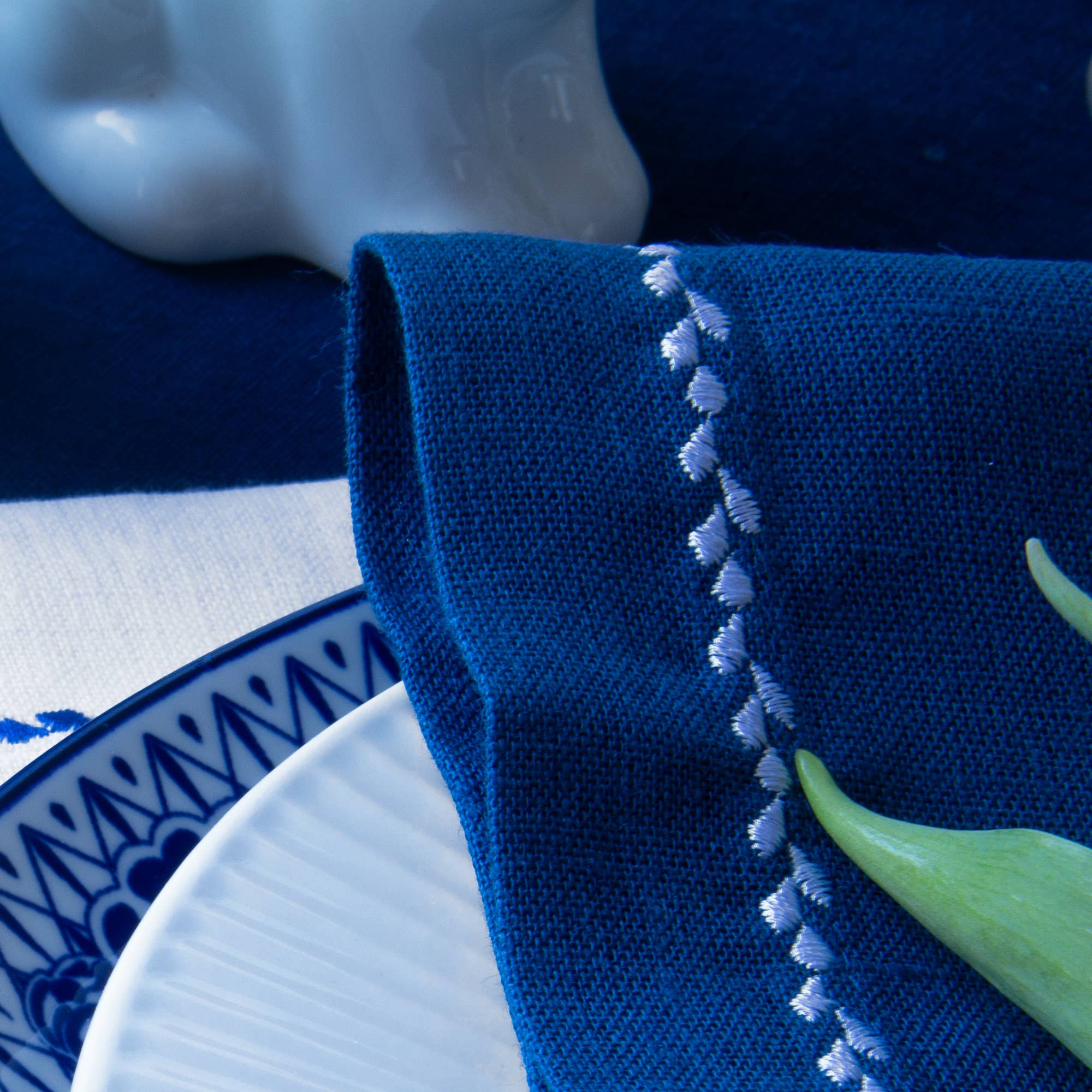 Liem Home – Guardanapo e pano de jantar por atacado – Guardanapos de linho com bordado na borda - Guardanapo de linho personalizado1