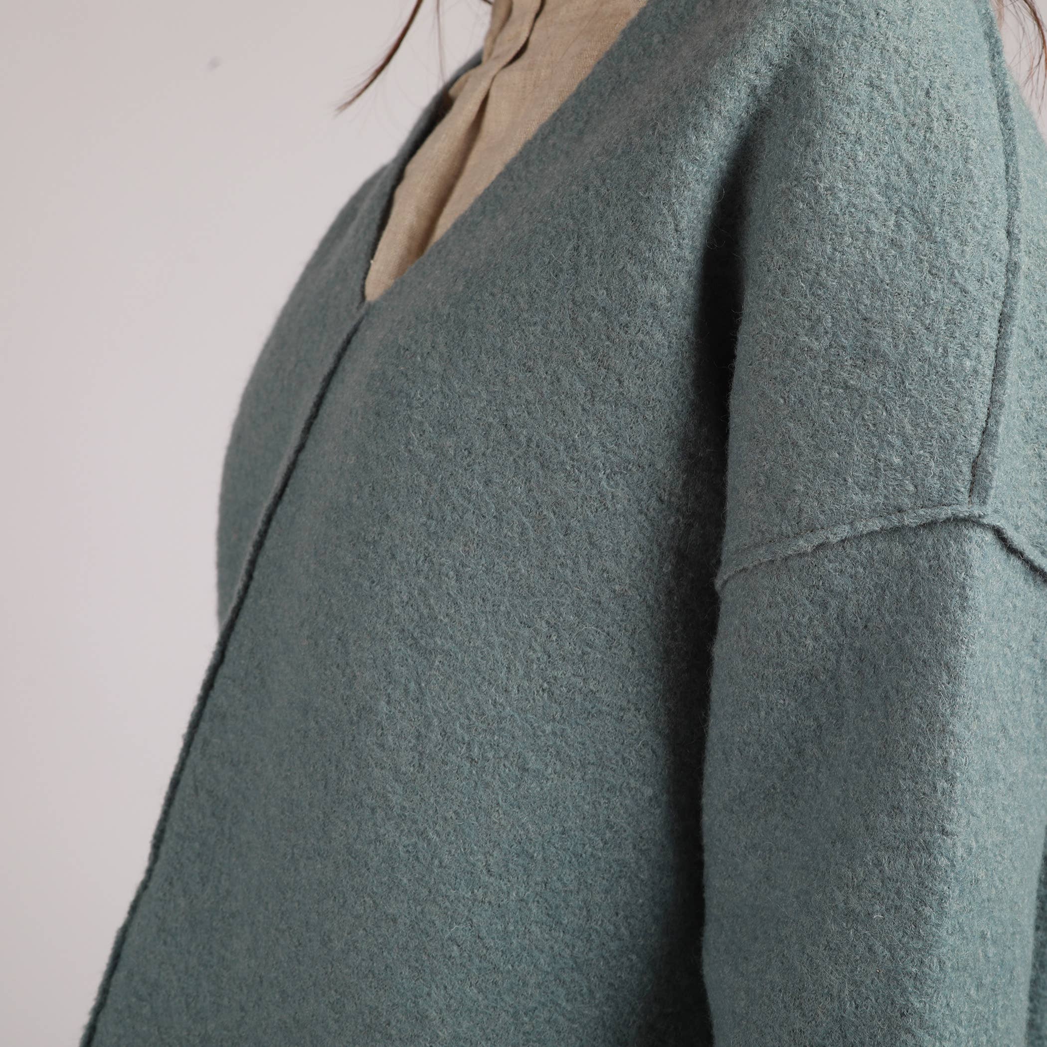 Knotium - Wholesale Tunic Sweater - Women's - LINA Oversized V-Neck Boiled Wool Jumper 7