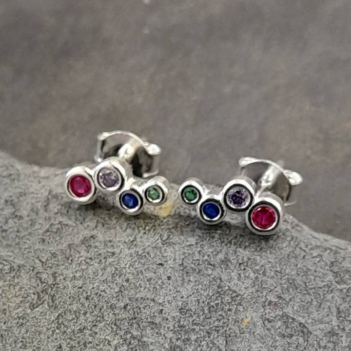 SS745B - 4 CERCHI COLORATI CZ STUD 8 X 4MM e ulteriori Risultati per cerchi argento 925 all'ingrosso. Resi gratuiti e termini di pagamento a 60 giorni su Faire in tendenza su Faire.