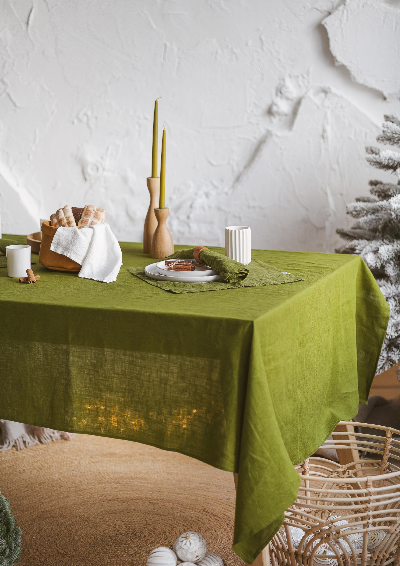 Epic Linen - Wholesale Tafelkleed - Tafelkleed van puur linnen, mosgroen, perfecte tafeldecoratie2