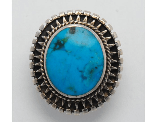 Iroquoise – Großhandel Cocktail-/Statement-Ring – Runder Ring mit natürlichem Türkis und 925er Silberfassung2