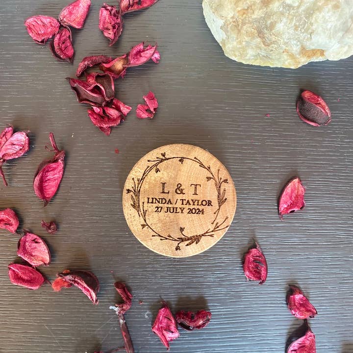 WoodCraftHaven - Vente Sous-verre - Sous-verres en bois fabriqués à la main : des cadeaux de mariage pour votre magasin17