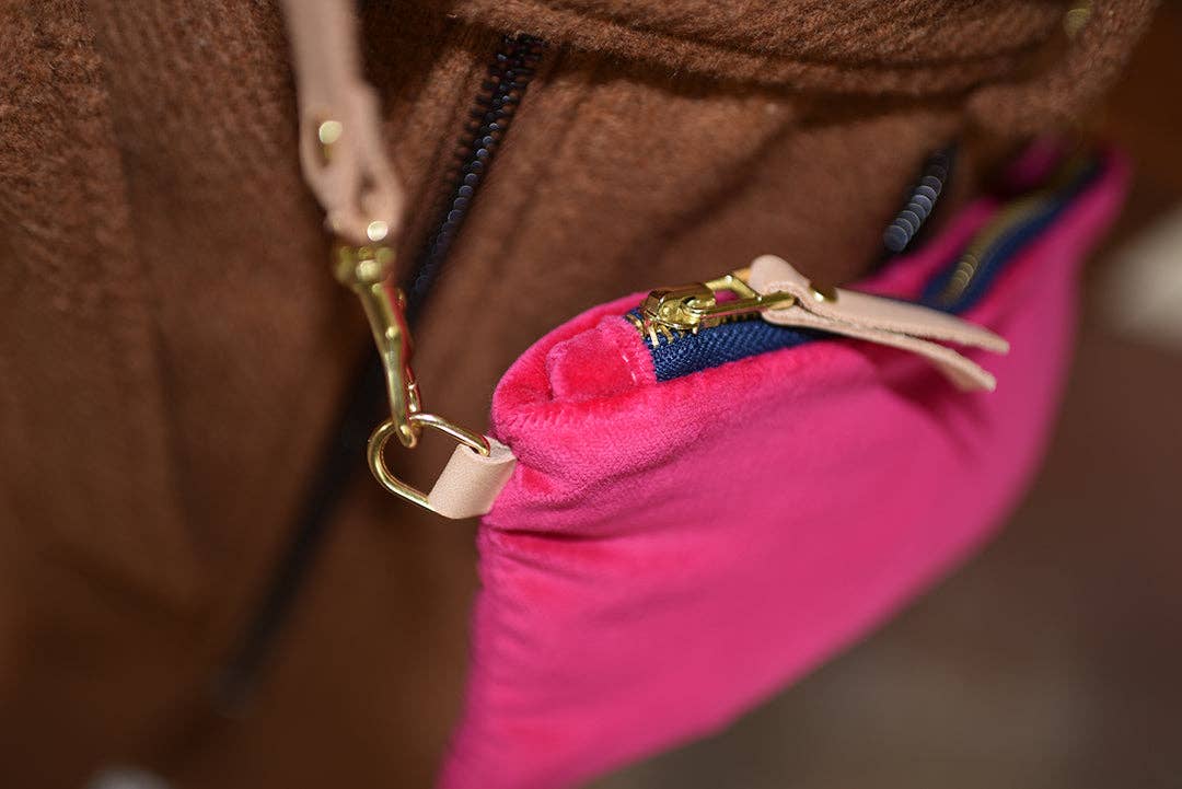 Erin Flett – wholesale Armbandsväska – Velvet Ellie handledsväska5