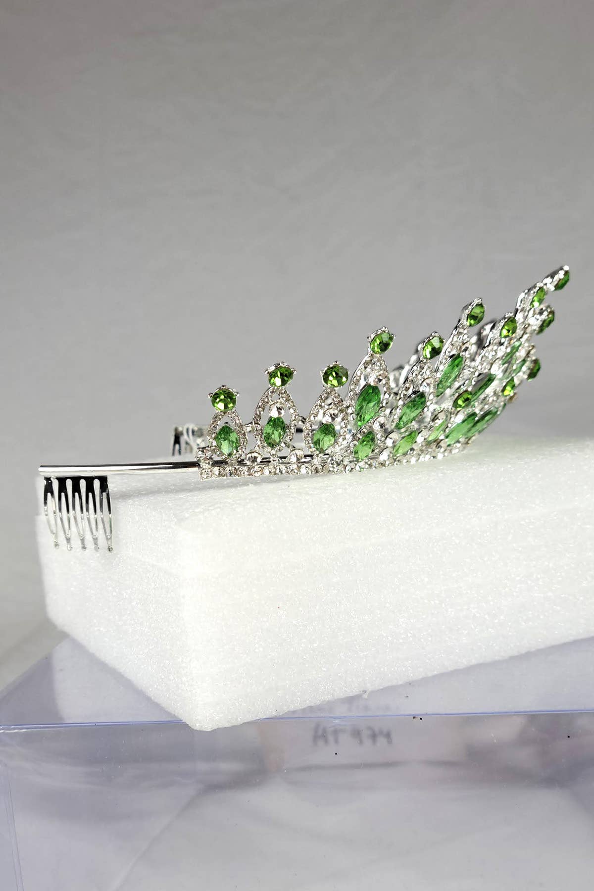 Chicas - Wholesale Tiara - Women's - Tiara with jewel rhinestones, one size fits all HT97410