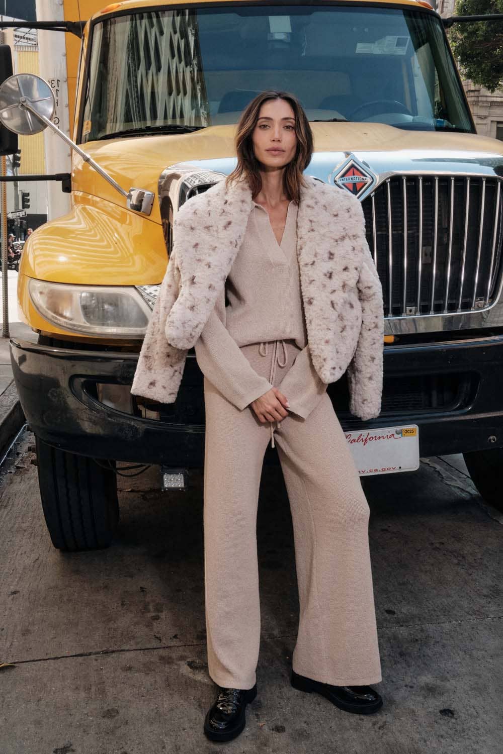 Promesa USA - Wholesale Jacket - Women's - Faux Rabbit Fur Fleece Shawl-Collar Pocket Jacket1