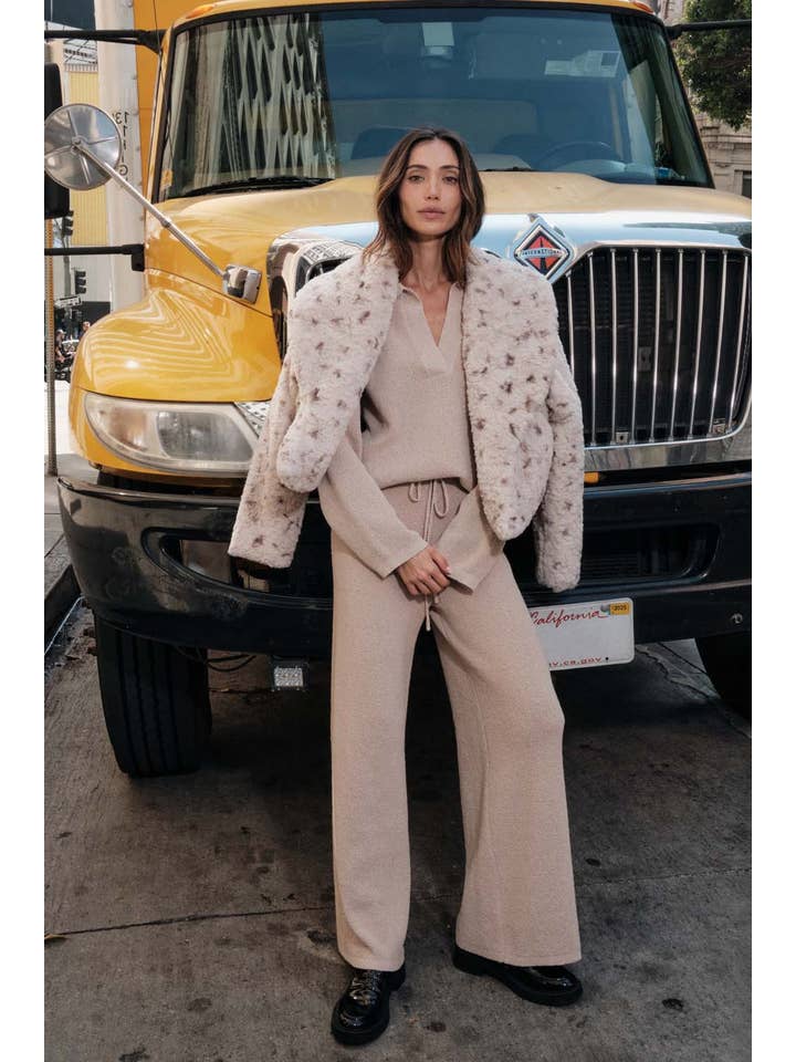 Promesa USA - Wholesale Jacket - Women's - Faux Rabbit Fur Fleece Shawl-Collar Pocket Jacket1